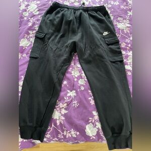 Black Nike club cargo sweats